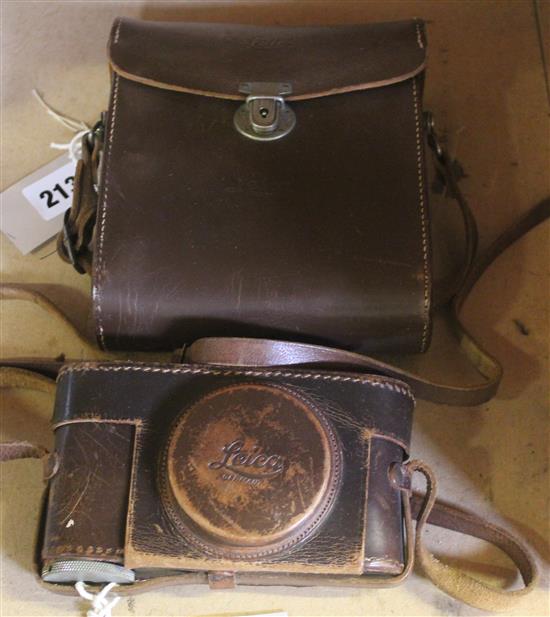 Leica II No. 160590 camera with Leitz Elmar lens, 1930s, with various accessories, manuals etc